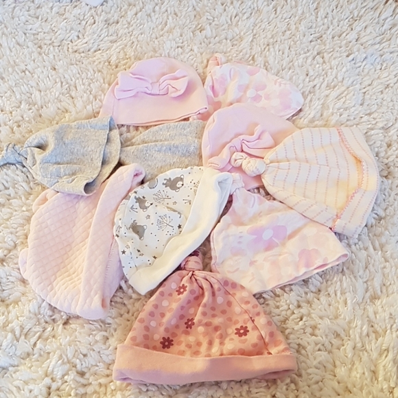 Bundle of 10 hats for 0-months - Picture 2 of 3